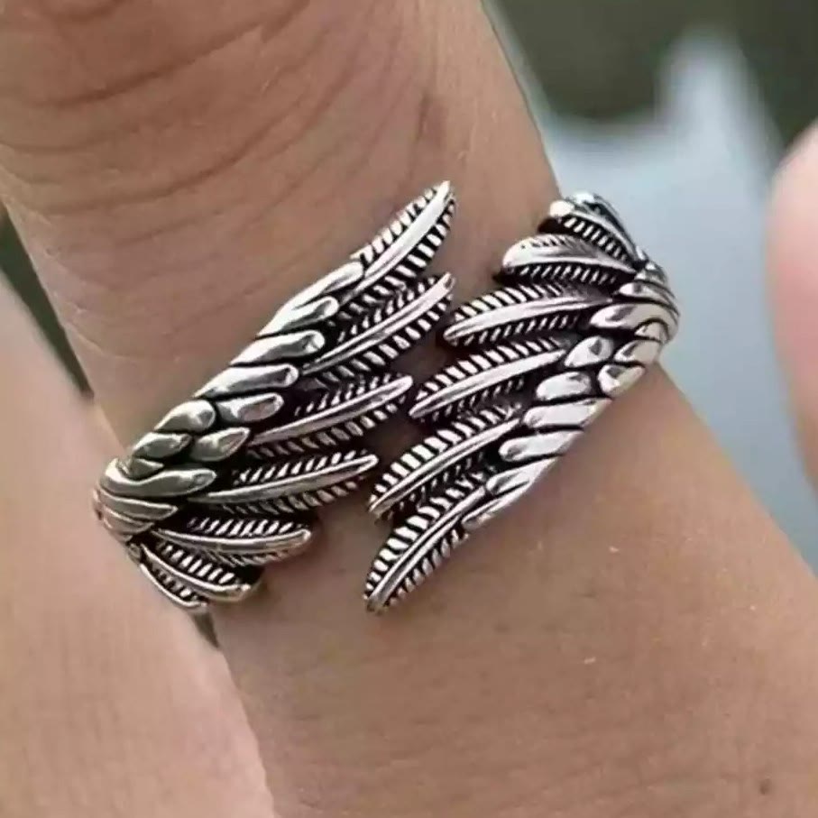 Pure Angel Wings Adjustable Ring