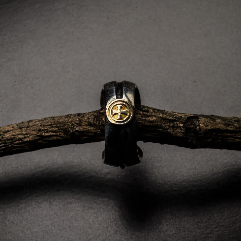 Medieval Retro Cross Iris Ring