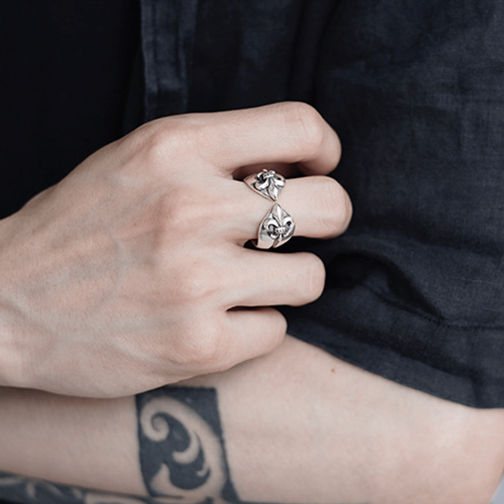 Medieval Retro Cross Iris Ring