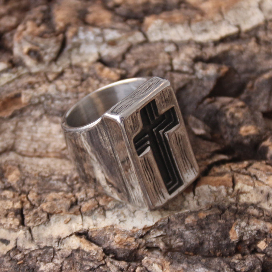 Retro Minimalist Style Broadside Cross Ring