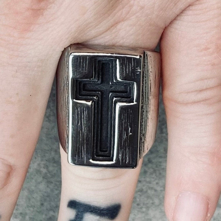 Retro Minimalist Style Broadside Cross Ring