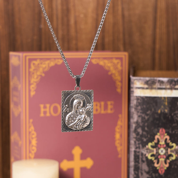 Classic Style Jesus & Mary Madonna and Child Saint Medal Pendant Necklace