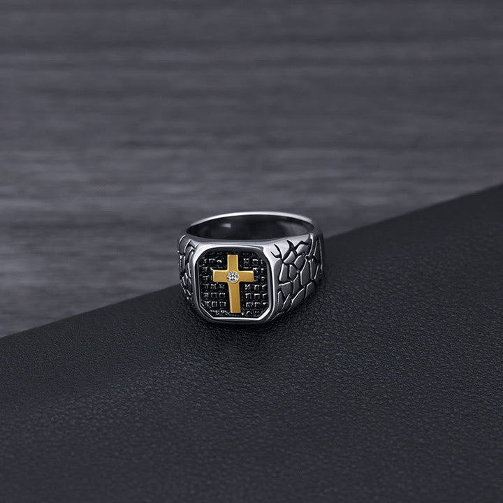 Classic Style Cracked Stone Pattern Cross Devine Faith Ring