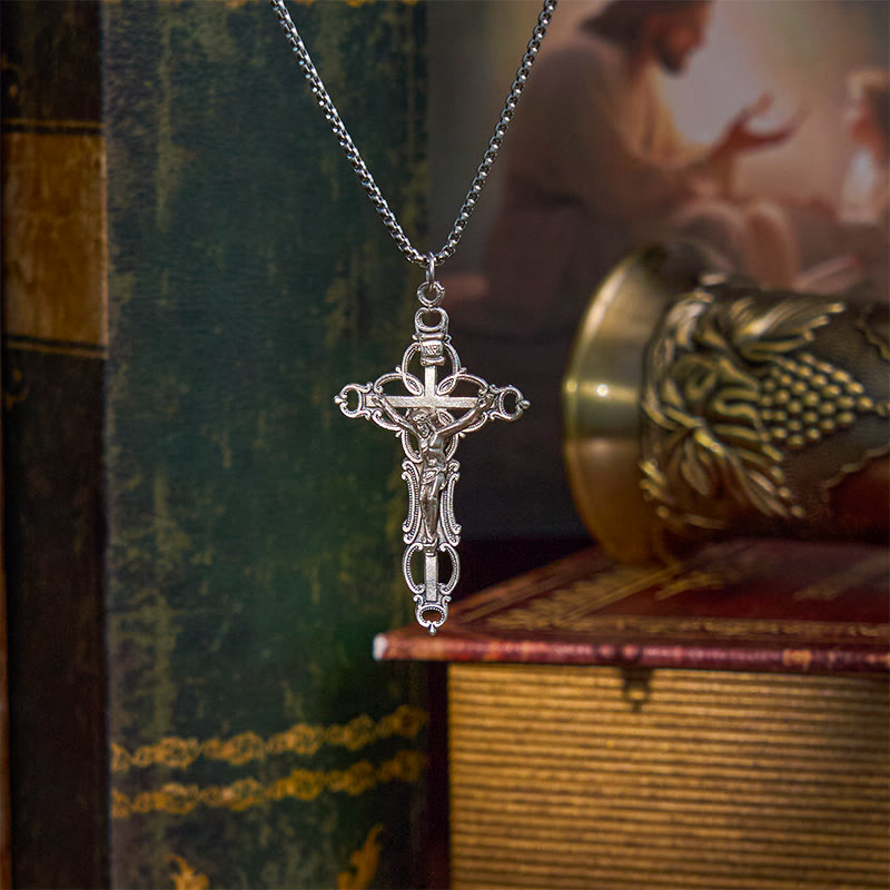 Retro Style Exclusive Craft Jesus Crucifix Blessing Pendant Necklace
