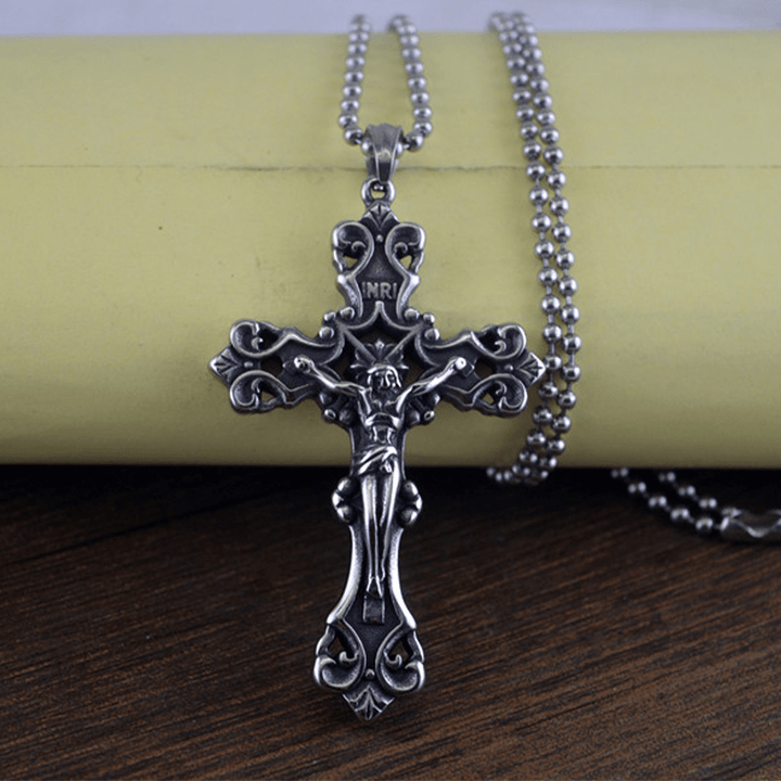 Ornate Crucifix Necklace - A Profound Symbol of Devotion Timeless Faith