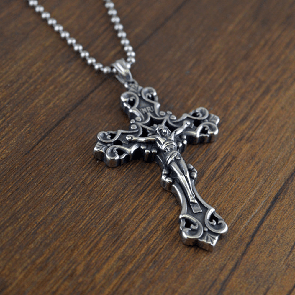 Ornate Crucifix Necklace - A Profound Symbol of Devotion Timeless Faith