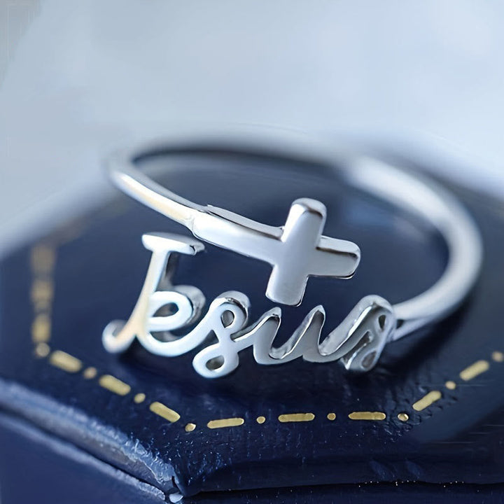 Jesus & Cross Ring: A Simple Yet Profound Testament of Faith