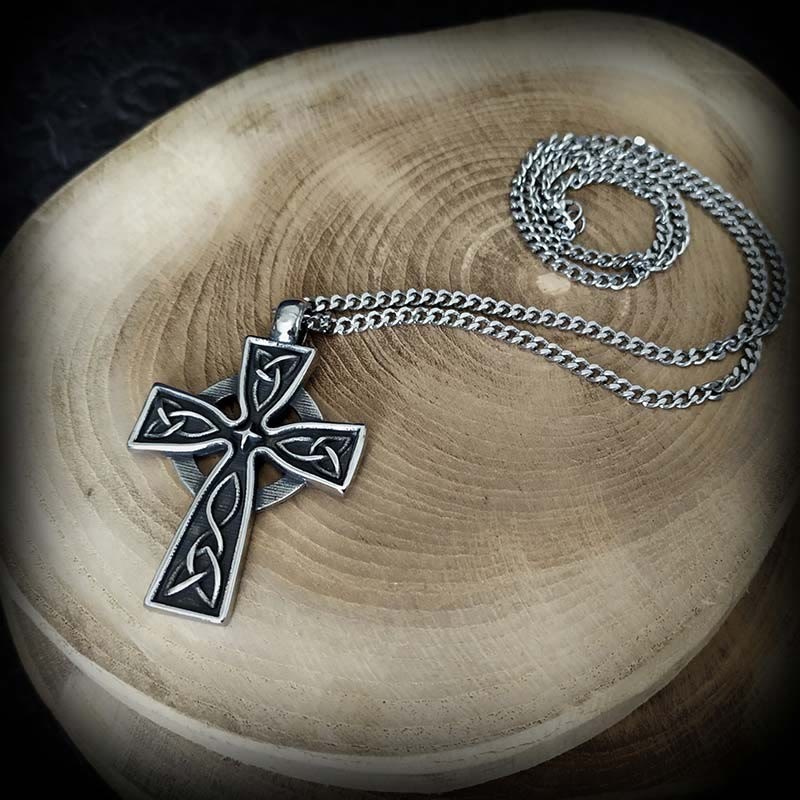 Vintage Trinity Sacred Celtic Cross Necklace: A Divine Symbol of Faith and Heritage