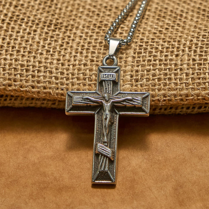 Retro Classic Style Crucifix Pendant Necklace: A Faithful Emblem