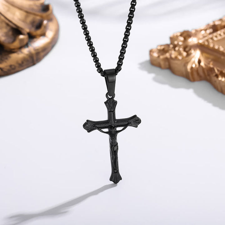 Tri - Color Jesus Crucifix Necklace: A Fusion of Faith and Stylish Hues