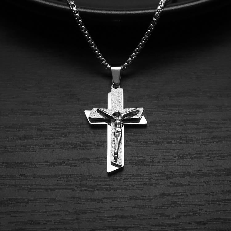 Crucifix Adornment Necklace: Spiritual Symbol & Crafted Elegance