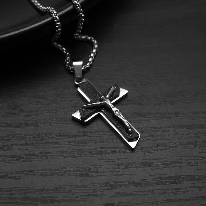 Crucifix Adornment Necklace: Spiritual Symbol & Crafted Elegance