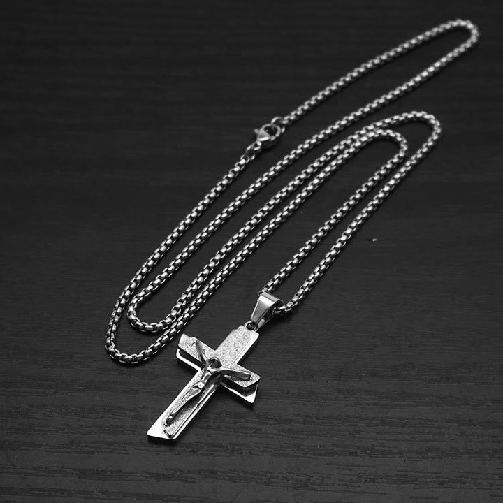 Crucifix Adornment Necklace: Spiritual Symbol & Crafted Elegance