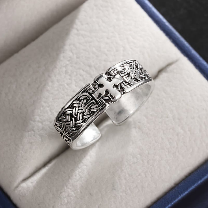 Celtic Cross Ring: Timeless Faith & Intricate Devotion