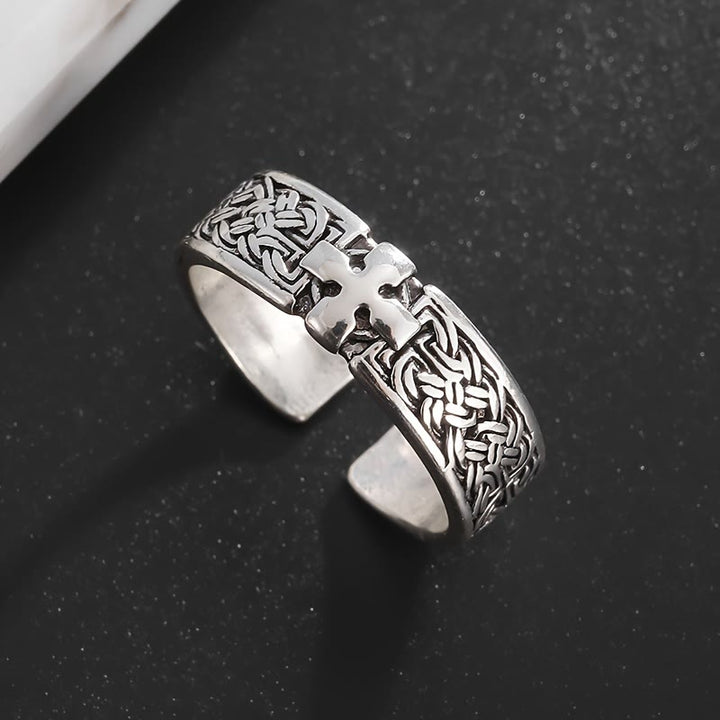 Celtic Cross Ring: Timeless Faith & Intricate Devotion