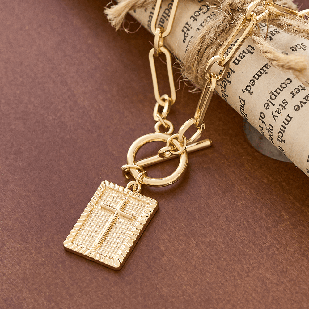 Cross Tag Necklace: Daily Reminder of Faith & Artistic Craft for Believers