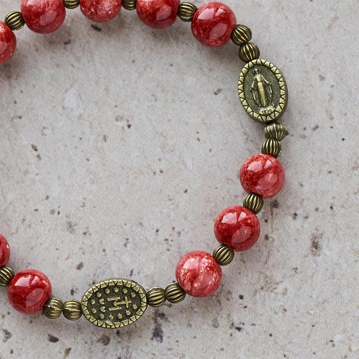 Vintage Red Green Glass Bracelet with Miraculous Medal: Faith & Grace Reminder for Daily Wear