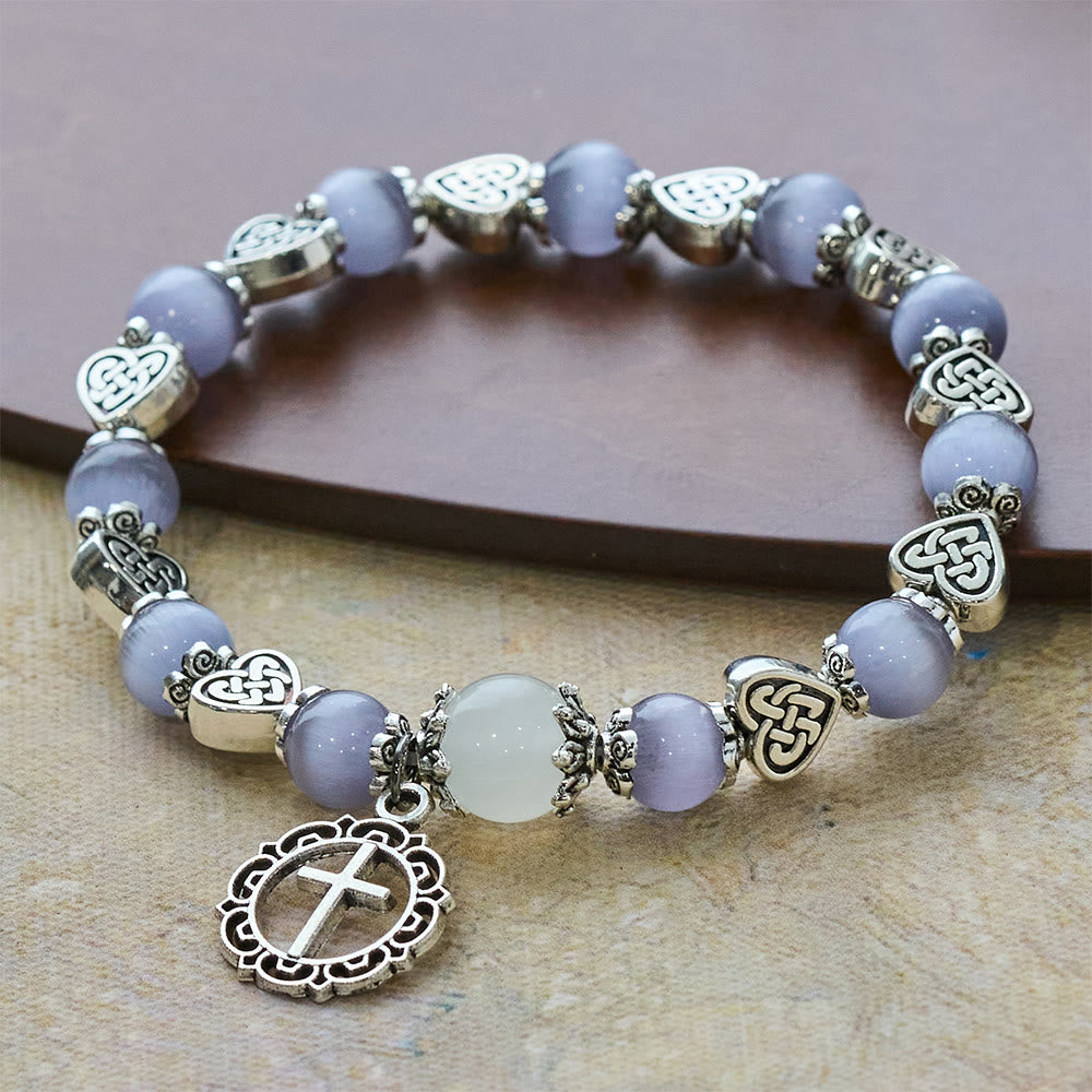 Celtic Knot Cat’s Eye Bracelet: Gentle Companion of Daily Grace