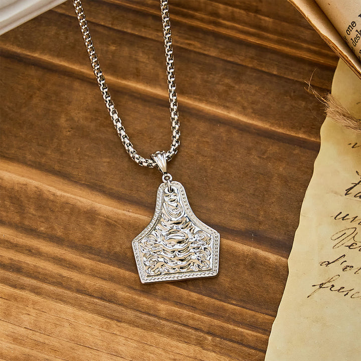 Ornate Cross Pendant Necklace: Steadfast Faith for Daily Wear
