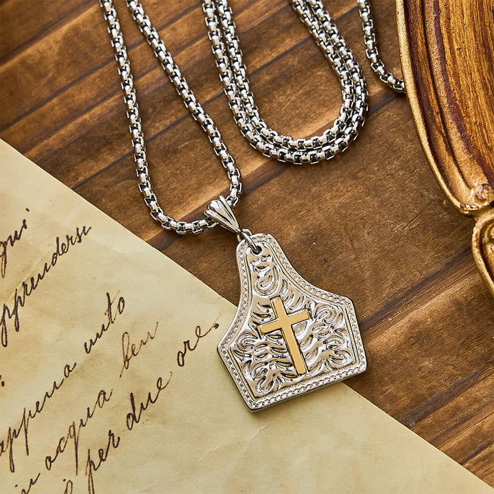 Ornate Cross Pendant Necklace: Steadfast Faith for Daily Wear