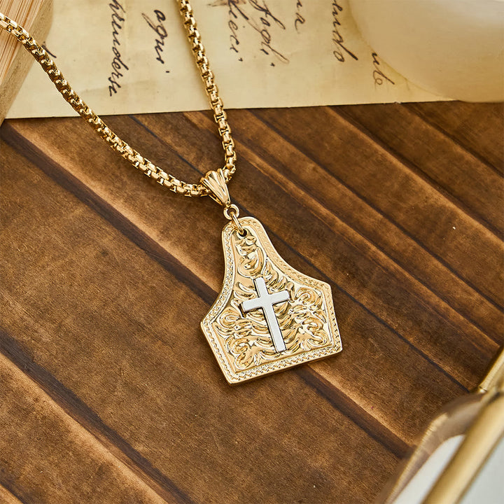 Ornate Cross Pendant Necklace: Steadfast Faith for Daily Wear