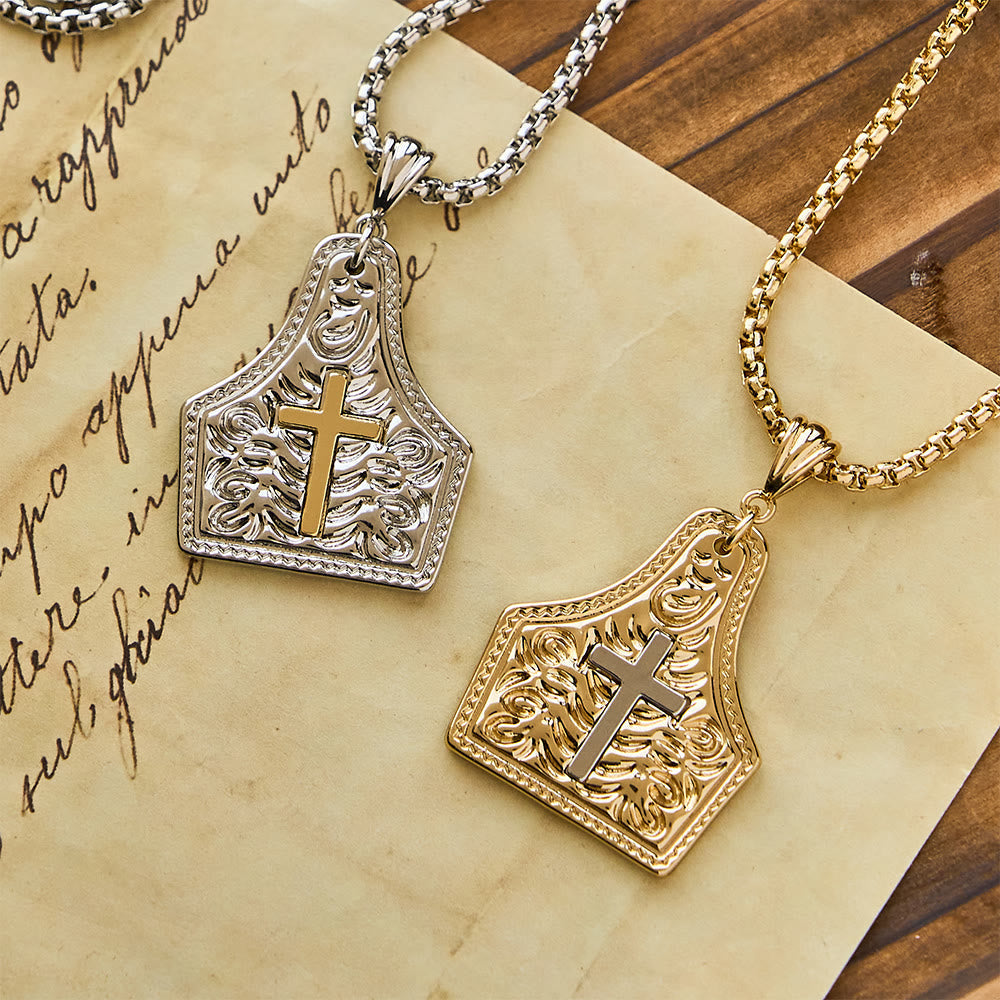Ornate Cross Pendant Necklace: Steadfast Faith for Daily Wear