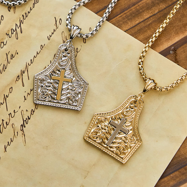 Ornate Cross Pendant Necklace: Steadfast Faith for Daily Wear