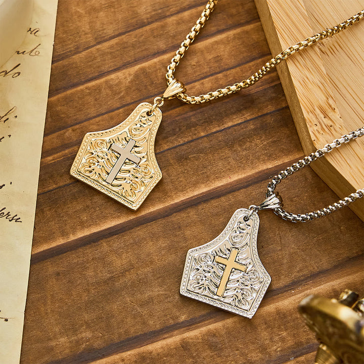 Ornate Cross Pendant Necklace: Steadfast Faith for Daily Wear