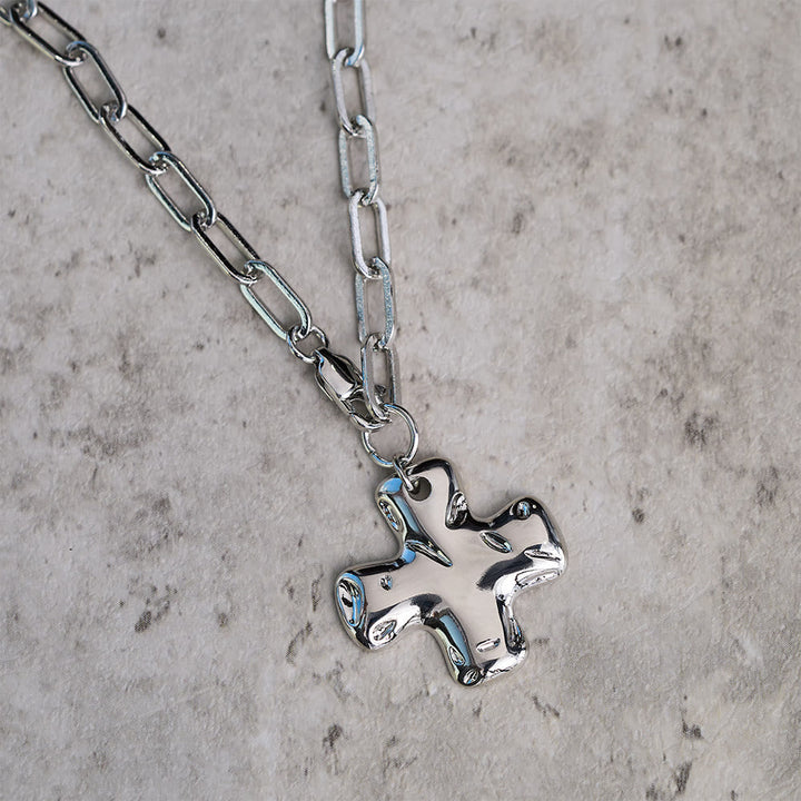 Minimalist Cross Paperclip Link Chain Necklace: A Symbol of Modern Faith & Style