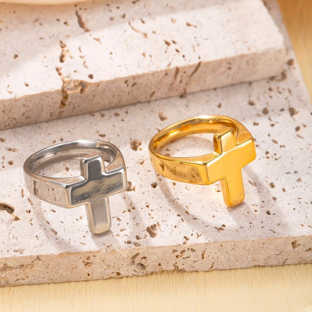 Cross-Centric Metal Ring: Polished Finish for Timeless Faith Style