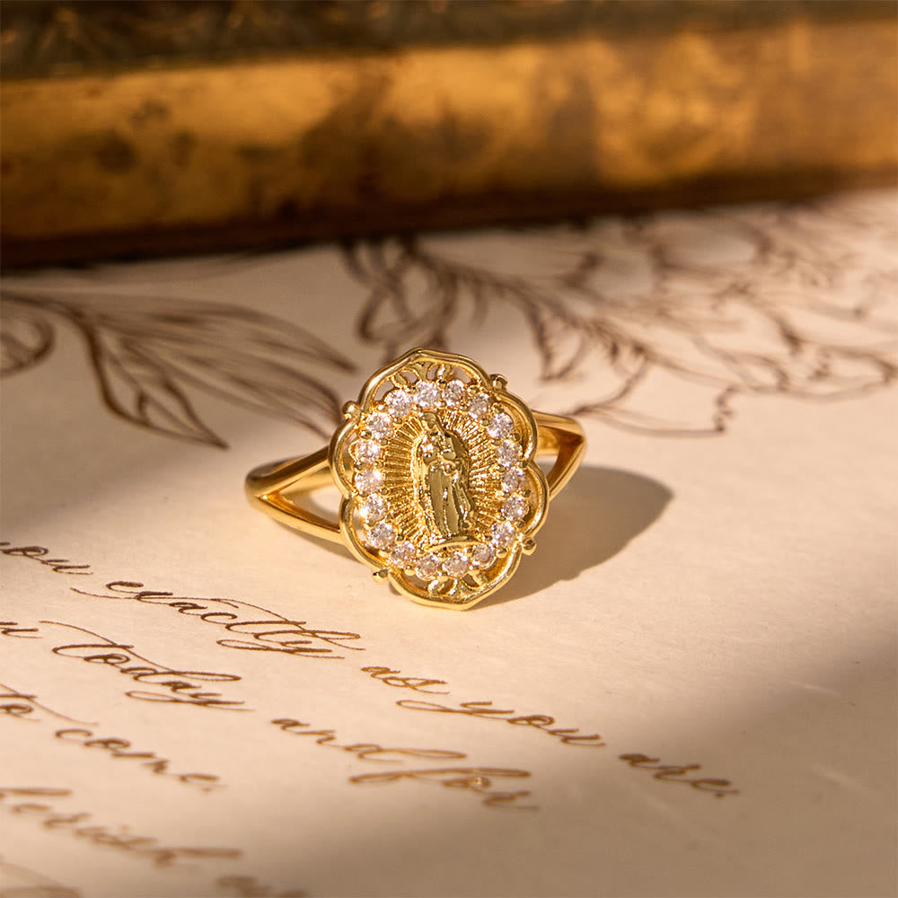 Ornate Golden Filigree Our Lady Ring: Merging Elegance with Spiritual Grace