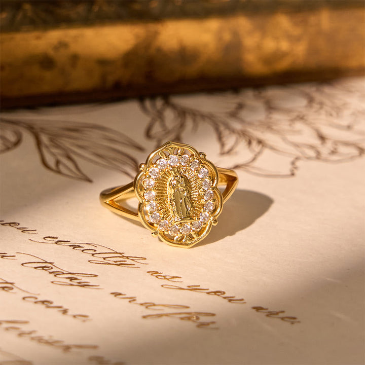 Ornate Golden Filigree Our Lady Ring: Merging Elegance with Spiritual Grace