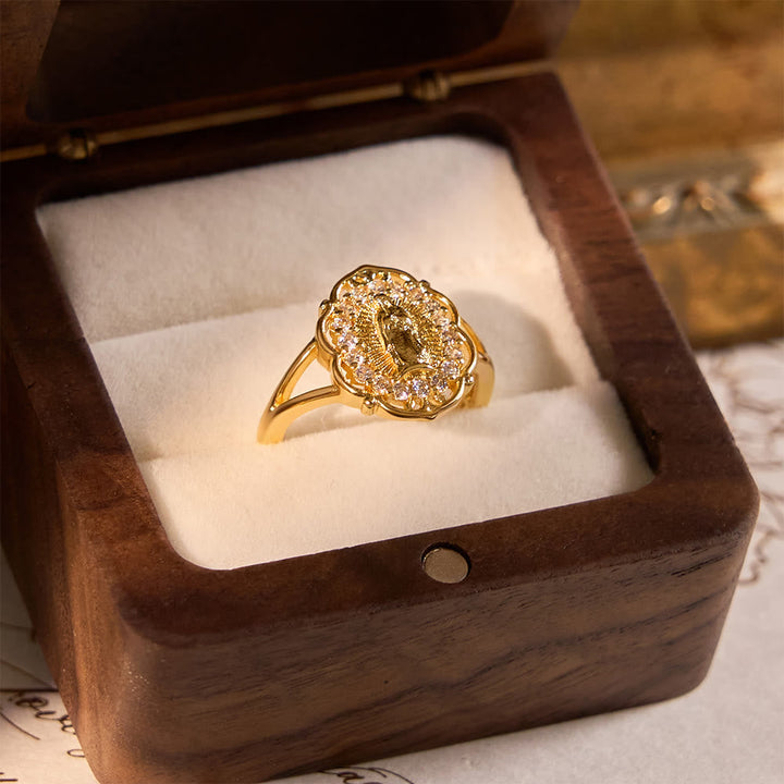 Ornate Golden Filigree Our Lady Ring: Merging Elegance with Spiritual Grace