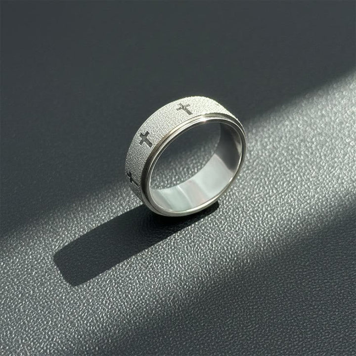 Rotating Cross Spinner Stress-relieving Ring: Emblem of Unshakable Faith