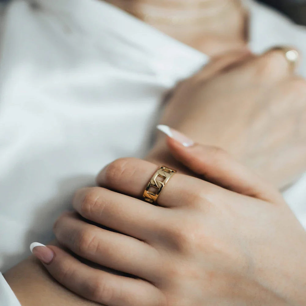 Noor  Nurain Ring