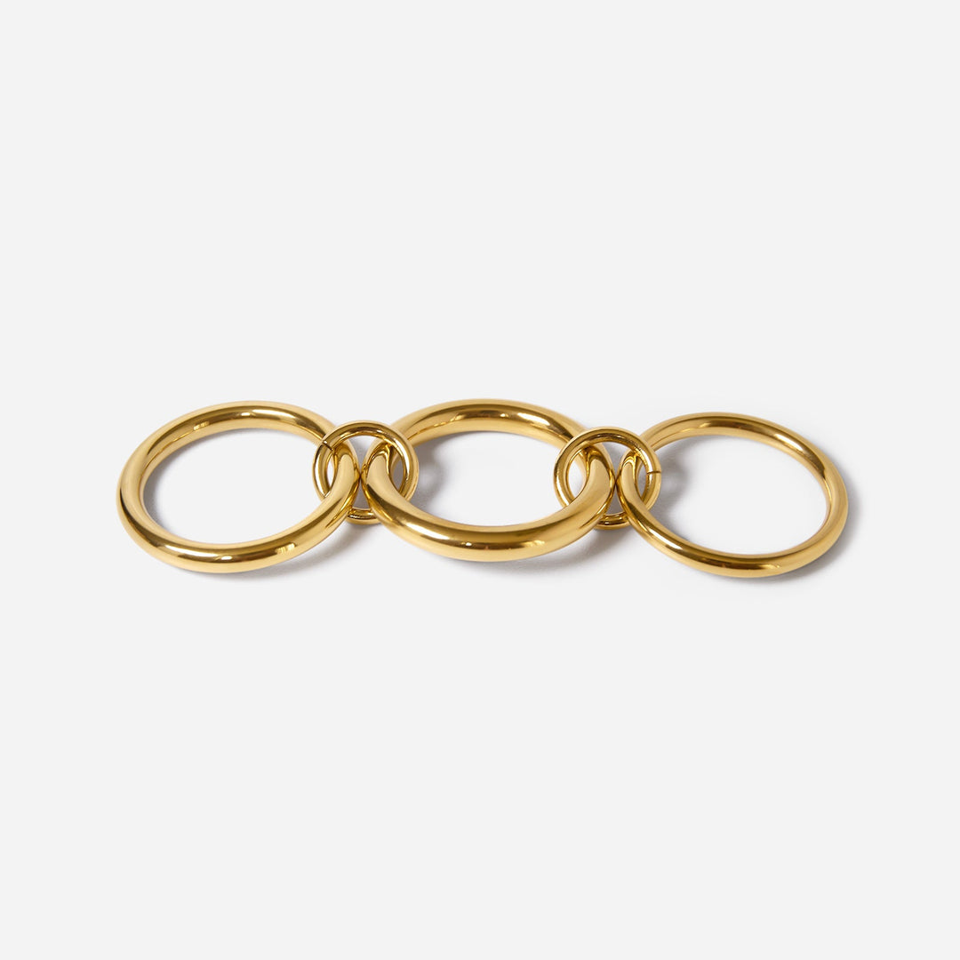 Aria Interlocking Anxiety Ring