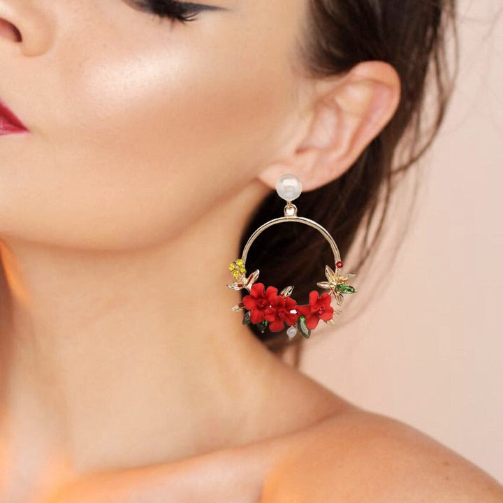 Elegant Gold Flower and Pearl Earrings
