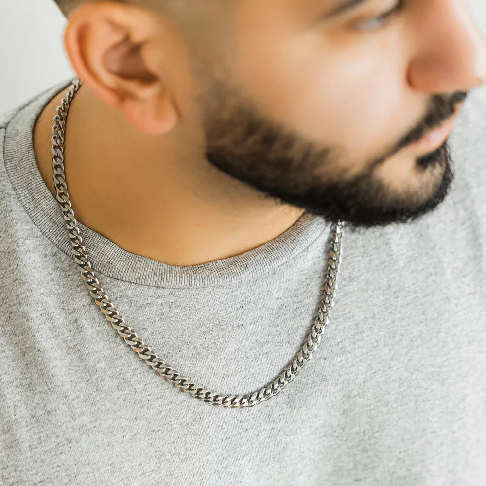 Noor Fajr Cuban Chain Necklace