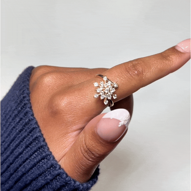 Eira Spinner Anxiety Ring
